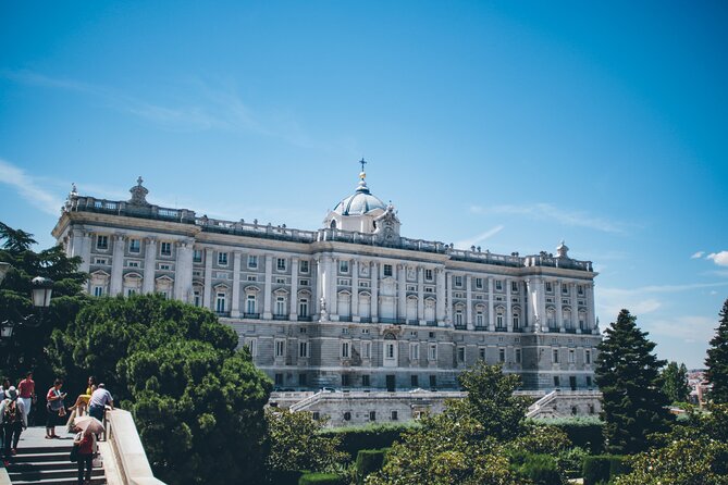 Madrid: Royal Palace Guided Tour with Skip the Line Ticket - The rooms and royal details you will see