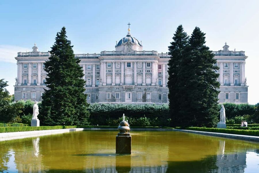 Madrid: Royal Palace Skip-the-Line Entry with Audio Guide - Key points to know before you book
