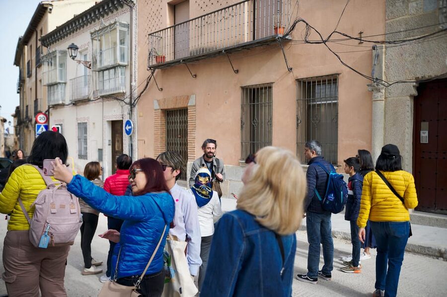 Madrid: Segovia and Toledo Tour, Alcazar, and Cathedral - The coach ride between two very different cities