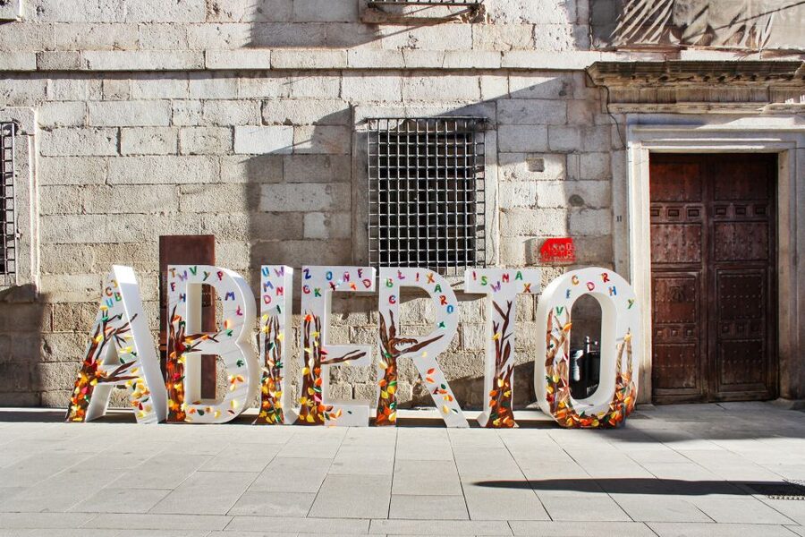 Madrid: Segovia and Toledo Tour, Alcazar, and Cathedral - The first stop: Segovia’s Roman aqueduct