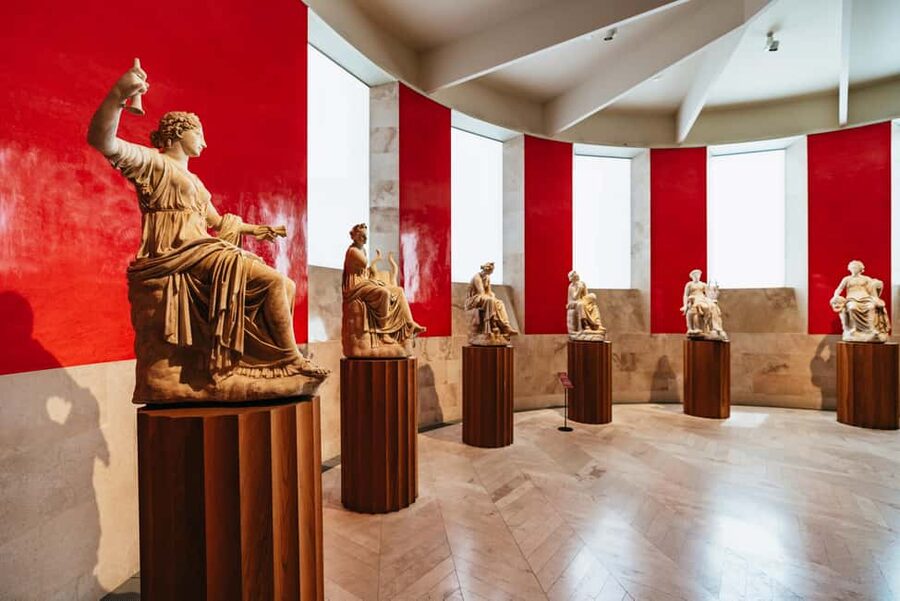 Madrid: Skip-the-Line Prado Museum Guided Tour - Bosch and the challenge of seeing fine detail