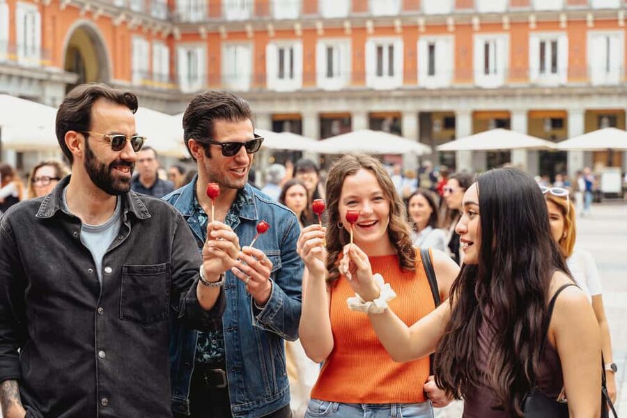 Madrid: Tapas Food Tour with Drinks and Food - Key points to know before you book