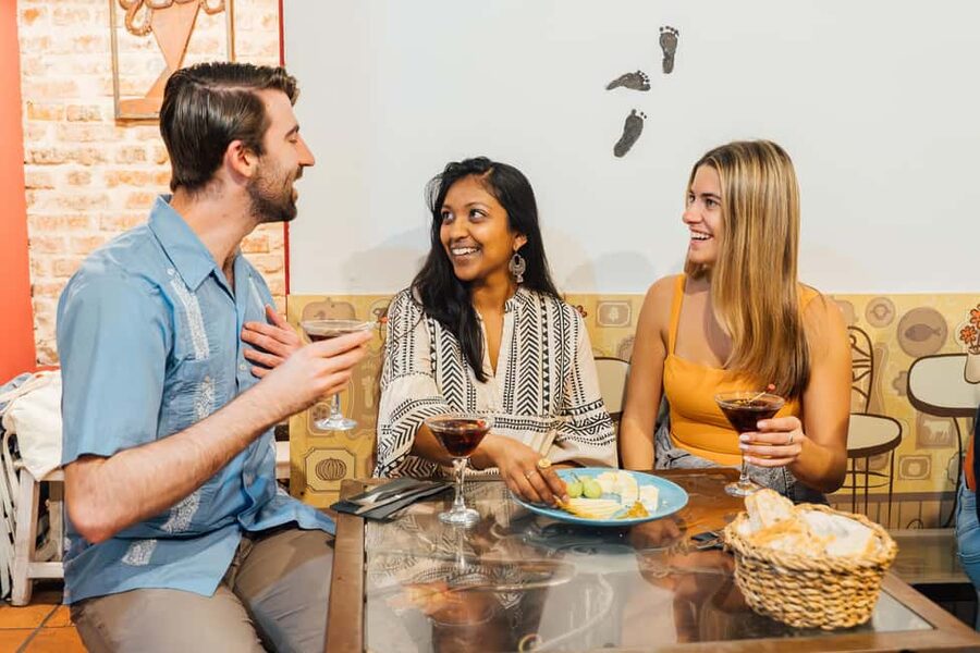 Madrid: Tapas Food Tour with Drinks and Food - Guides who make the walk personal