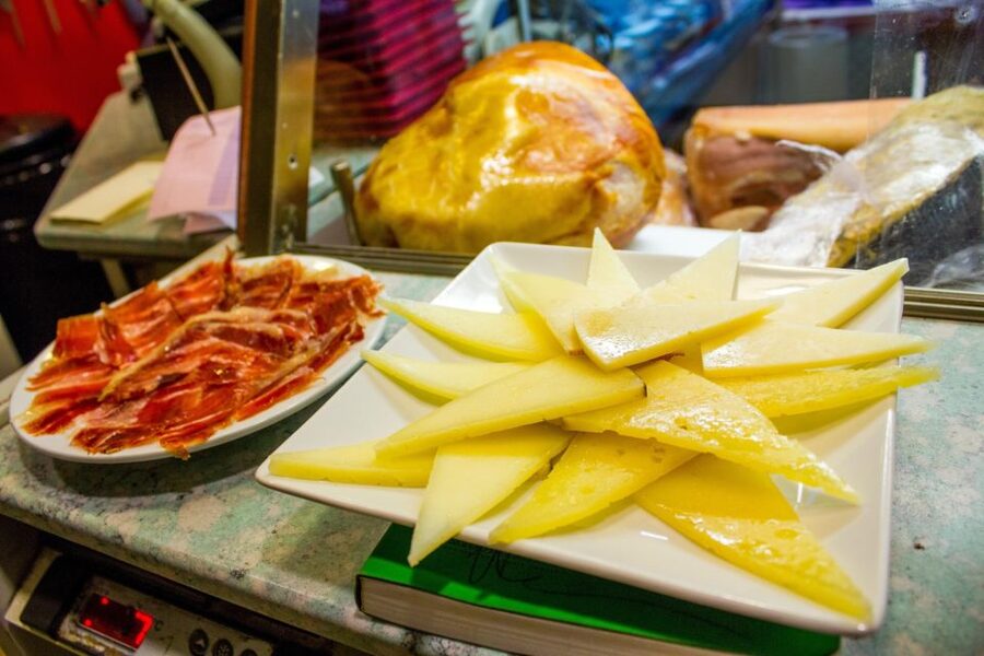 Madrid: Tapas & Wine Tasting Tour with Local Guide - Spanish wine explained one glass at a time
