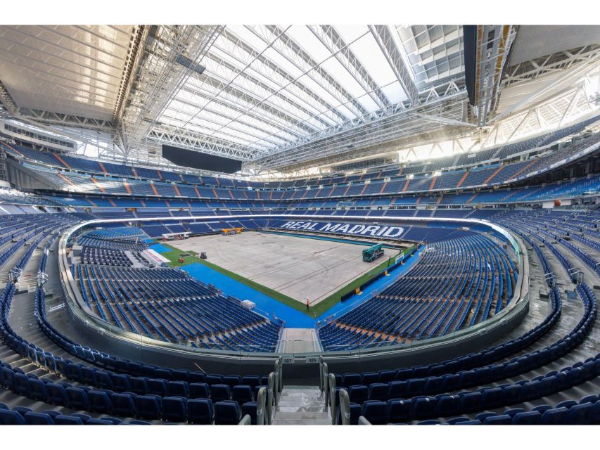 Madrid: Tour Bernabéu Entry Ticket - Photos, Shopping, and Food