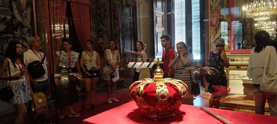 Madrid: Visit to the Royal Palace & Walking Tour of the City - The Royal Chapel and the final palace stop