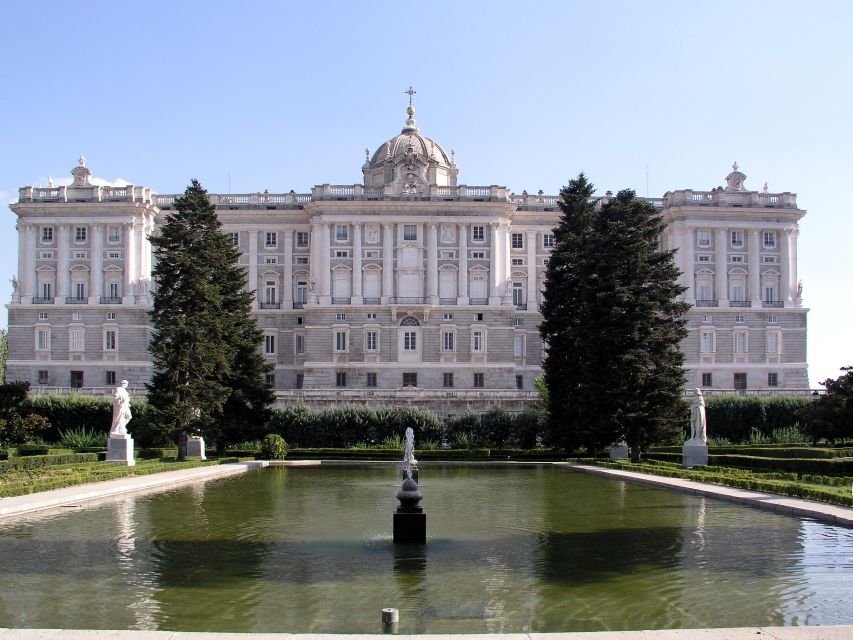 Madrid: Visit to the Royal Palace & Walking Tour of the City - Timing, crowds, and the real meaning of skip-the-line