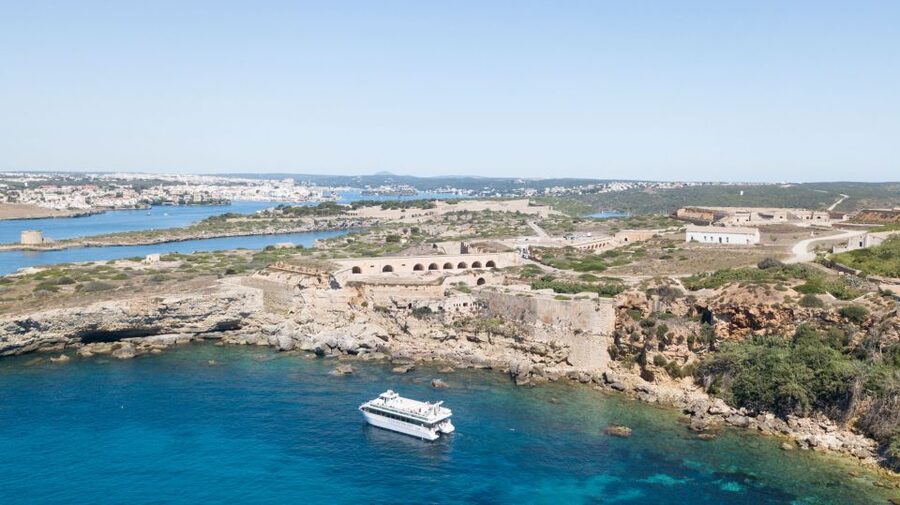 Mahon: Harbor Boat Tour with Underwater Viewing & Commentary - Should You Book the Don Joan Boat Tour?