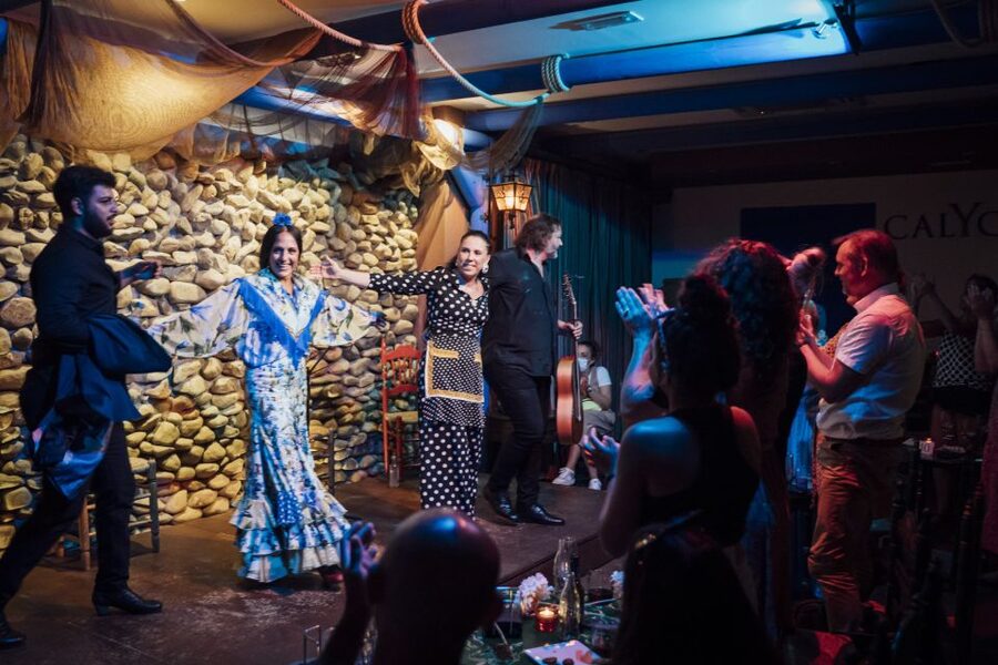 Malaga: Authentic Flamenco Show at El Gallo Ronco - The intimate seating and what it means