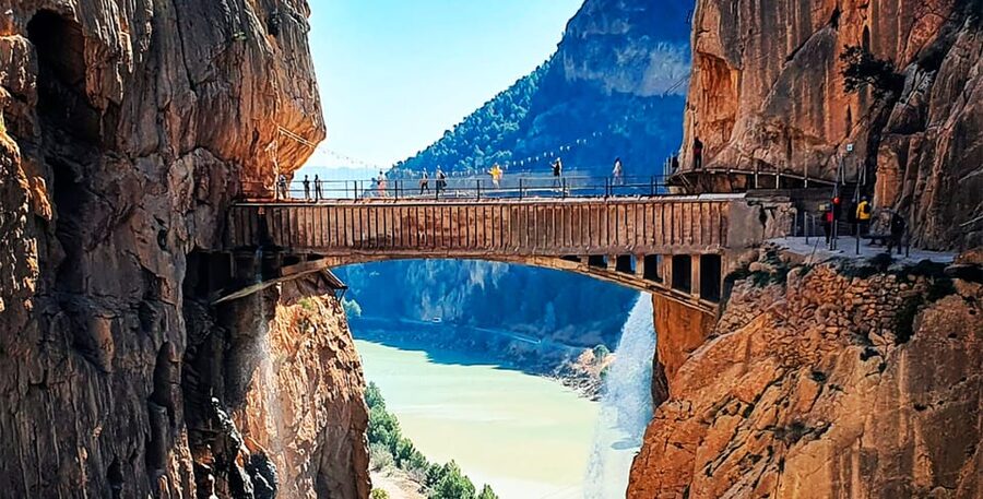 Málaga: Caminito del Rey Guided Tour with Transportation - Meeting at Málaga María Zambrano Station
