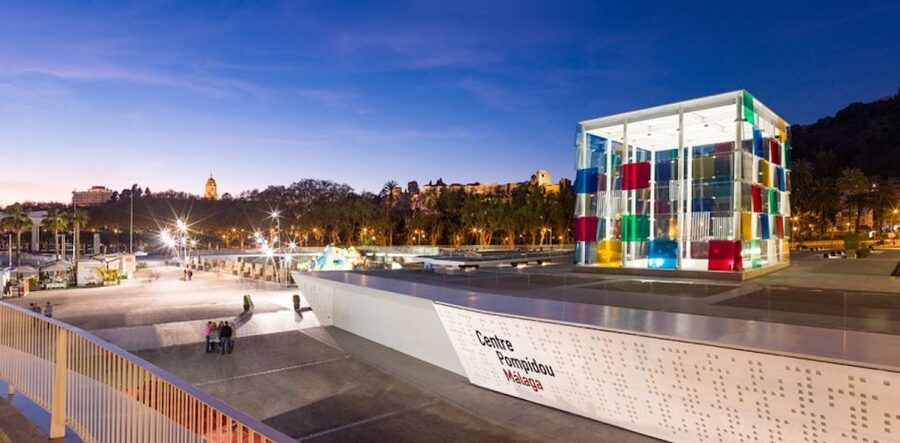 Málaga: Center Pompidou Málaga Ticket - El Cubo gives Málaga a modern art landmark