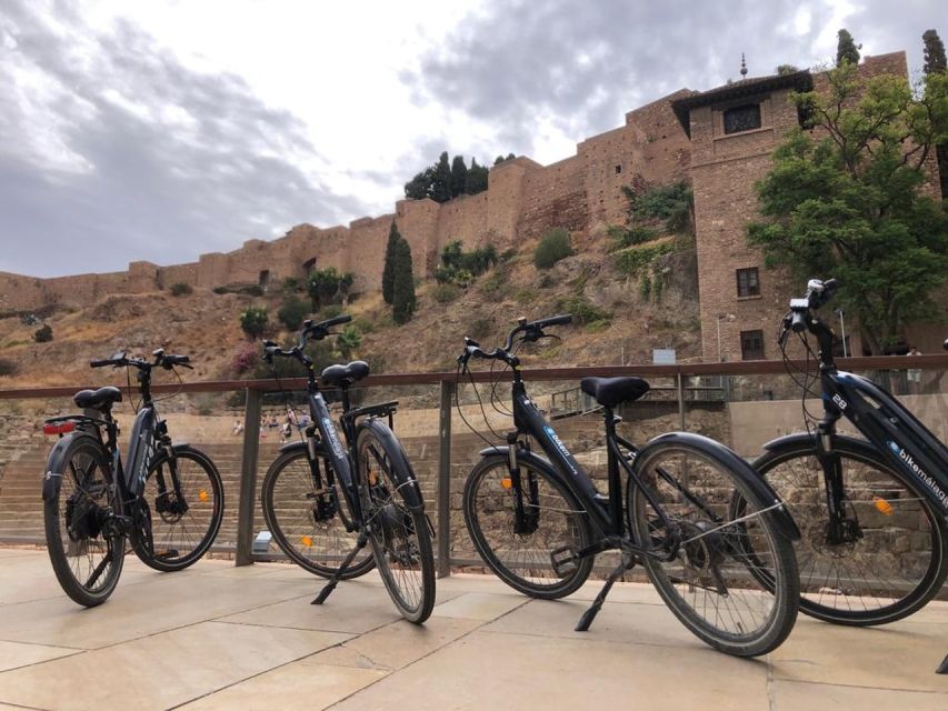 Malaga: Electric Bike Rental - Going farther without making the day a workout