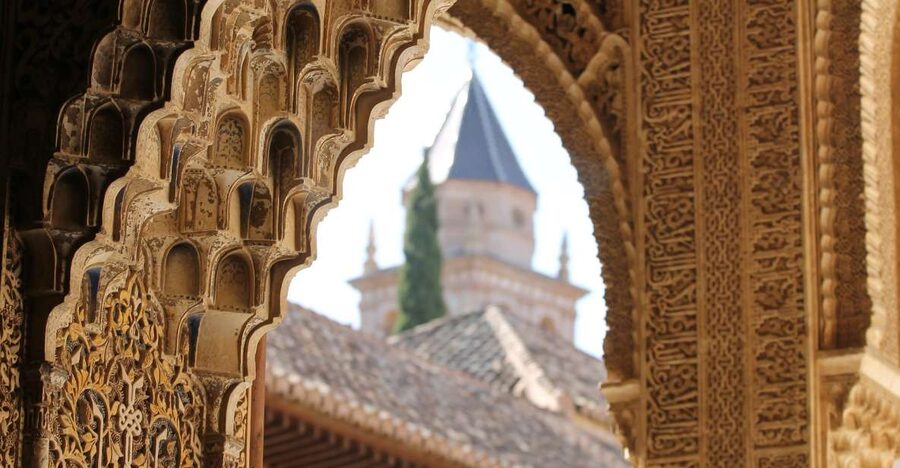 Malaga: Granada Day Trip with Alhambra, Palaces and Gardens - Why the Alhambra deserves the long ride from Malaga