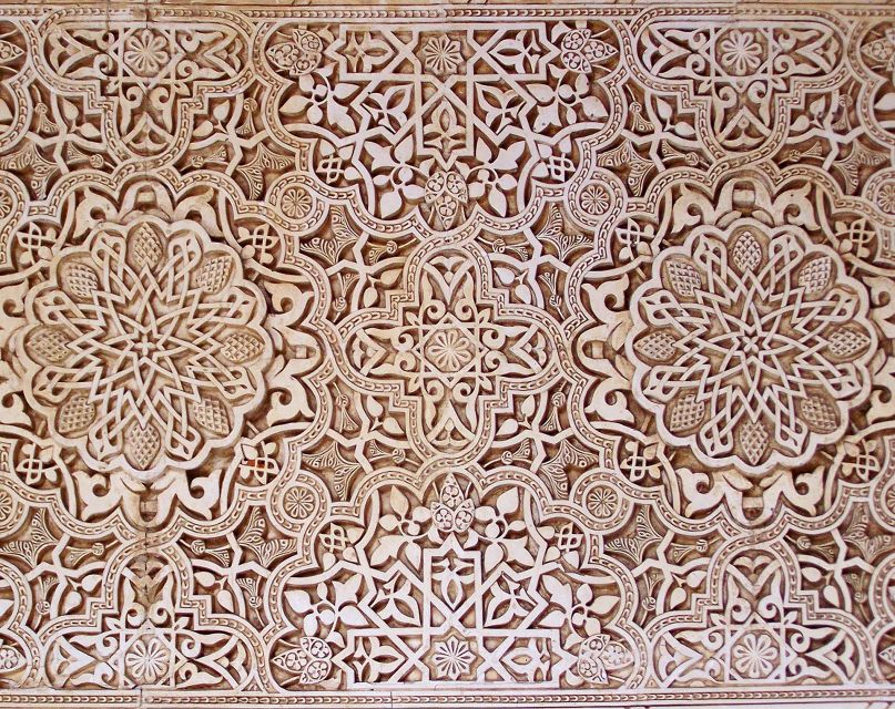 Malaga: Granada Day Trip with Alhambra, Palaces and Gardens - What the 2.5-hour Alhambra visit feels like