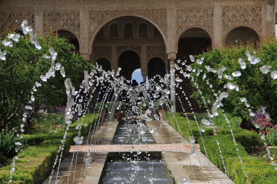 Malaga: Granada Day Trip with Alhambra, Palaces and Gardens - Leaving Malaga by arranged transport