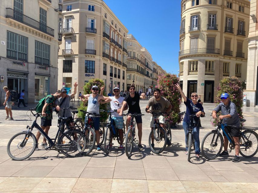 Malaga: Guided E-Bike Tour - The Gibralfaro forest climb