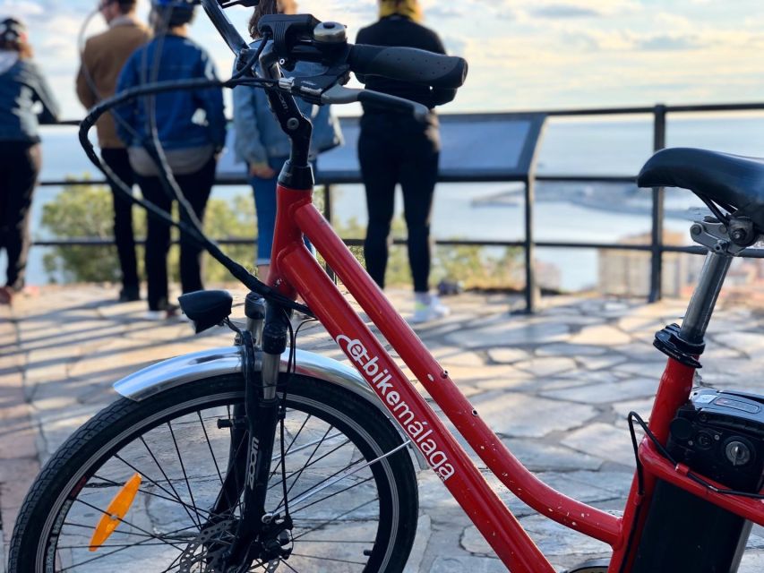 Malaga: Guided E-Bike Tour - Lighthouse, Muelle Uno, and the Palmeral
