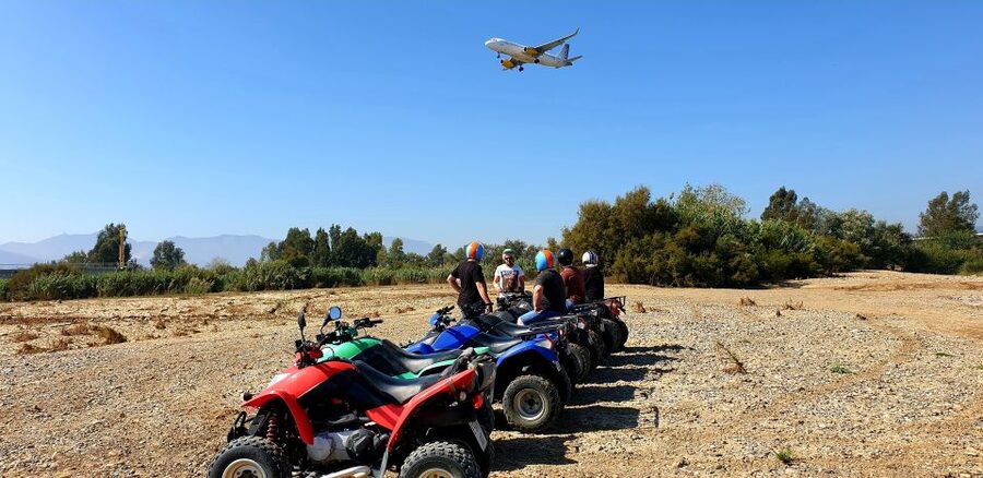 Málaga: Off-Road 2-Seater Quad Tour through Land and River - What the group size means for your ride