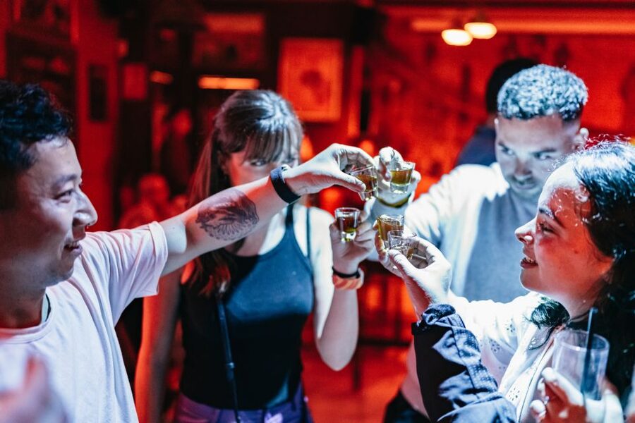Malaga: Pubs and Clubs Crawl - Who should book this crawl?