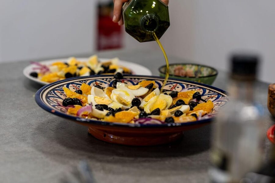 Málaga: Spanish Cooking Workshop with Paella and Sangria - Sangria and the shared meal