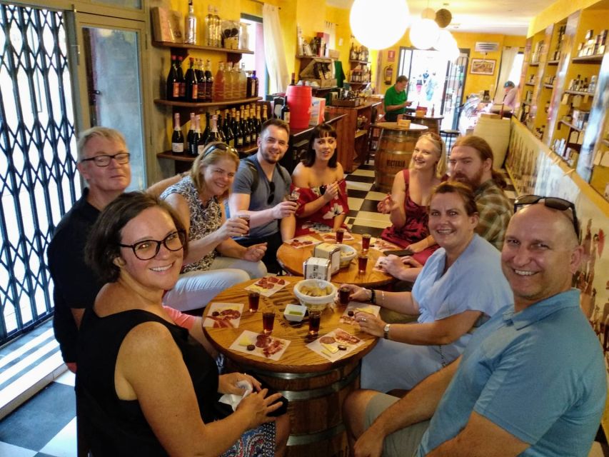 Málaga: Wine & Tapas Tour - Timing, comfort, and practical planning