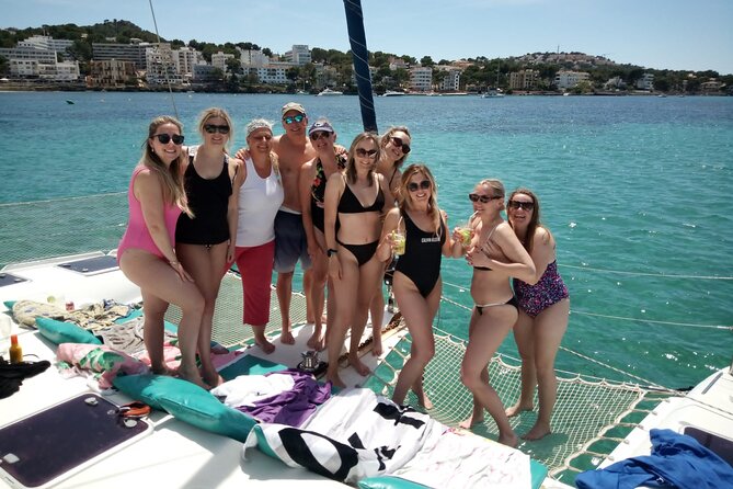 Mallorca Catamaran Small Group Cruise with Tapas 4-hours - Comfort, families, and practical limits
