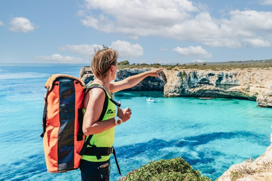 Mallorca: Cova des Coloms Caving Trip with Hotel Transfer - The 40-minute walk to the coast