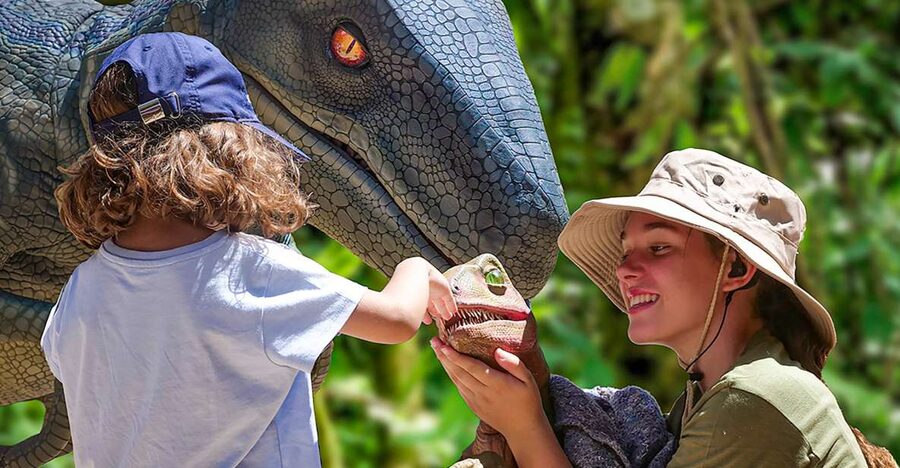 Mallorca: Dinosaurland and Caves of Hams Combined Ticket - The Blue Cave’s films and rock projections