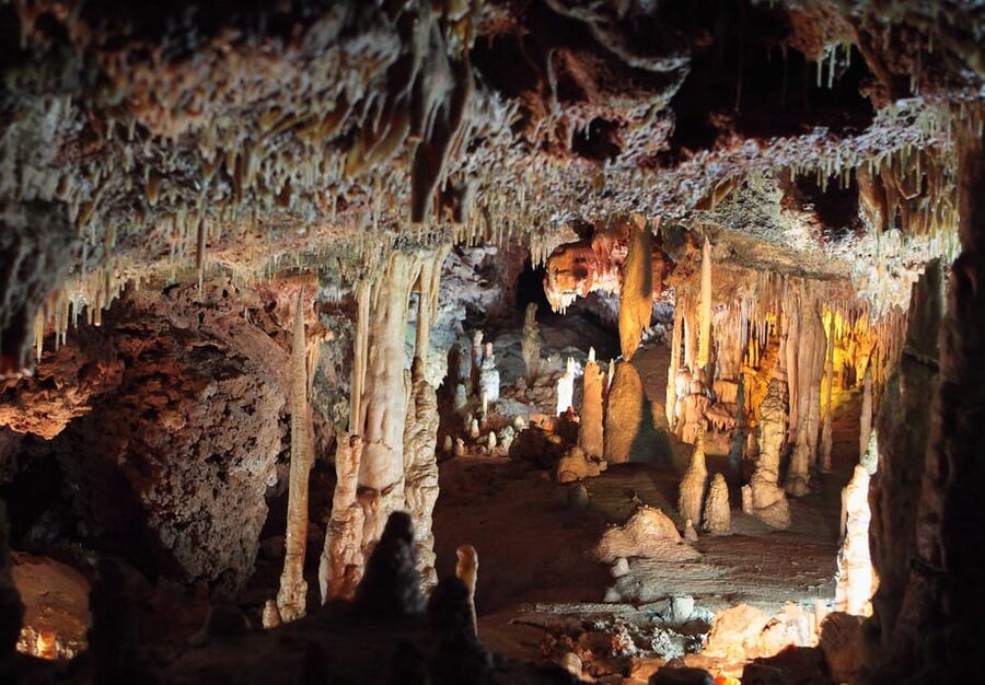 Mallorca: Drach and Hams Caves, and Porto Cristo Day Tour - Porto Cristo gives the day room to breathe