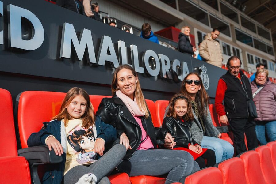 Mallorca: Son Moix Stadium Guided Tour - Language, guiding style, and group comfort