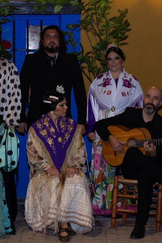 Marbella: Flamenco Show with a Drink - The first rhythm: guitar, voice, and hand-clapping