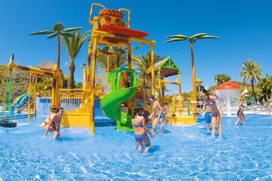 Maspalomas: Aqualand Maspalomas Water Park Entry Ticket - Sea lions are an optional extra