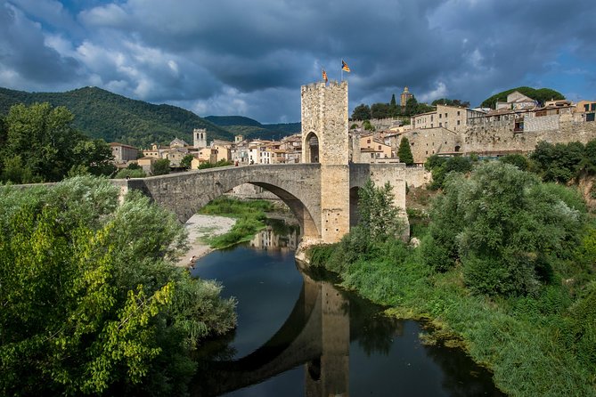 Medieval Three Villages Small Group Day Trip from Barcelona - Besalú: the strongest historical stop