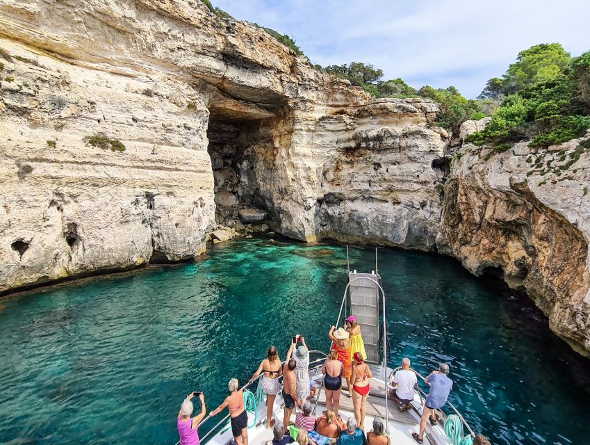 Menorca: Full-Day Boat Tour with Paella Lunch - What to pack for the beaches and boat