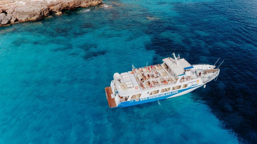 Menorca: Half Day Beach Exploration Boat Trip - The first hour along Menorca’s southern coves