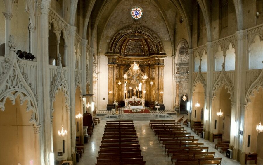 Menorca: Mahon Guided Walking Tour with History & Tastings - Plaça de la Miranda and the harbor walk