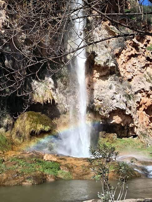 Montanejos Thermal Springs and Waterfall, food included - Lunch after the swim