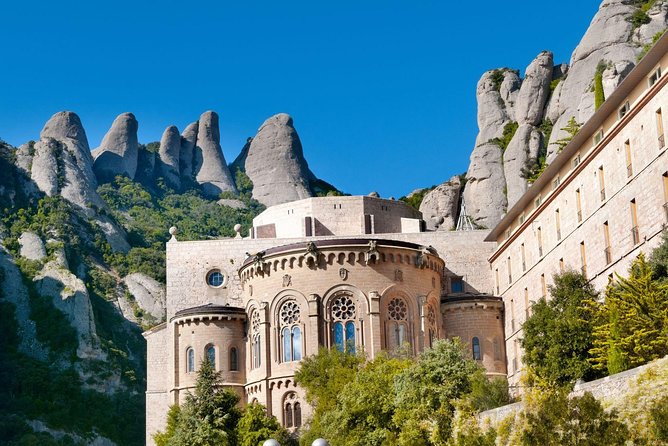 Montserrat: Cog-Wheel, Basilica, Black Madonna & Licor Tasting - Is $71.35 good value?