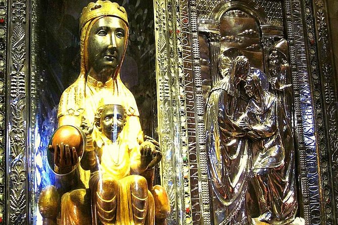 Montserrat Monastery with Easy Hike & Sitges Tour from Barcelona - Walking Sitges old town