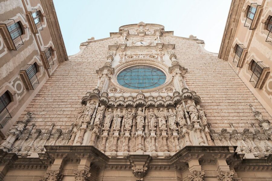 Montserrat: Morning or Afternoon Half-Day Trip with Pickup - Crowds, weather, and other tradeoffs