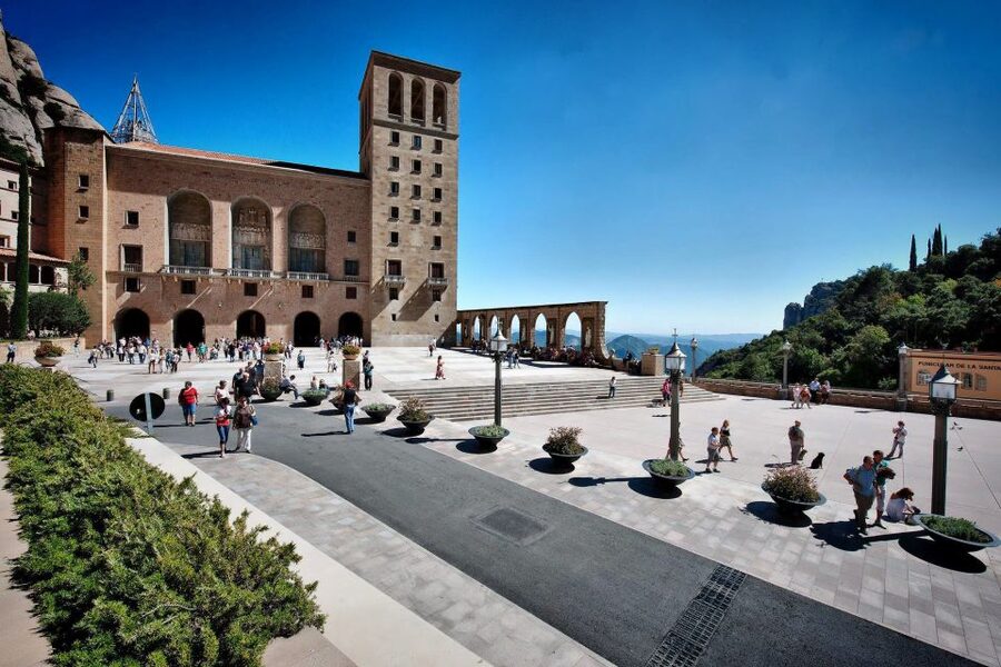 Montserrat Museum and Monastery Entry Ticket - La Moreneta and the Basilica