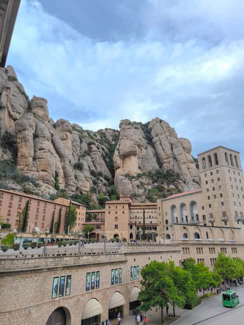 Montserrat Small Group Tour with Train and Cable Car - The return train to Barcelona