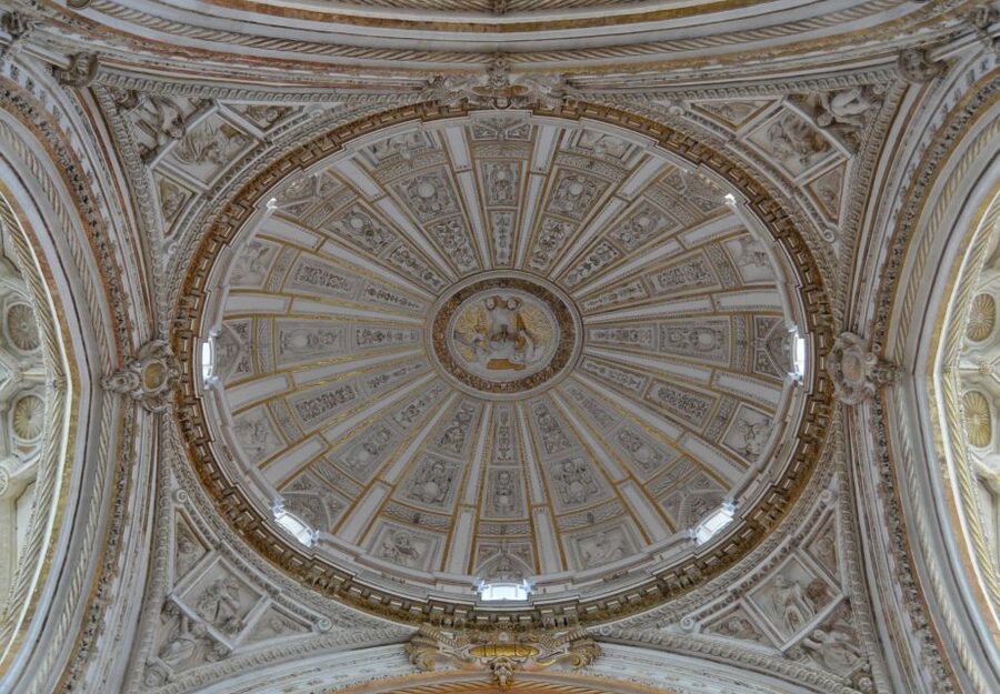 Mosque-Cathedral of Cordoba and Jewish Quarter Tour - Guide quality and language choice