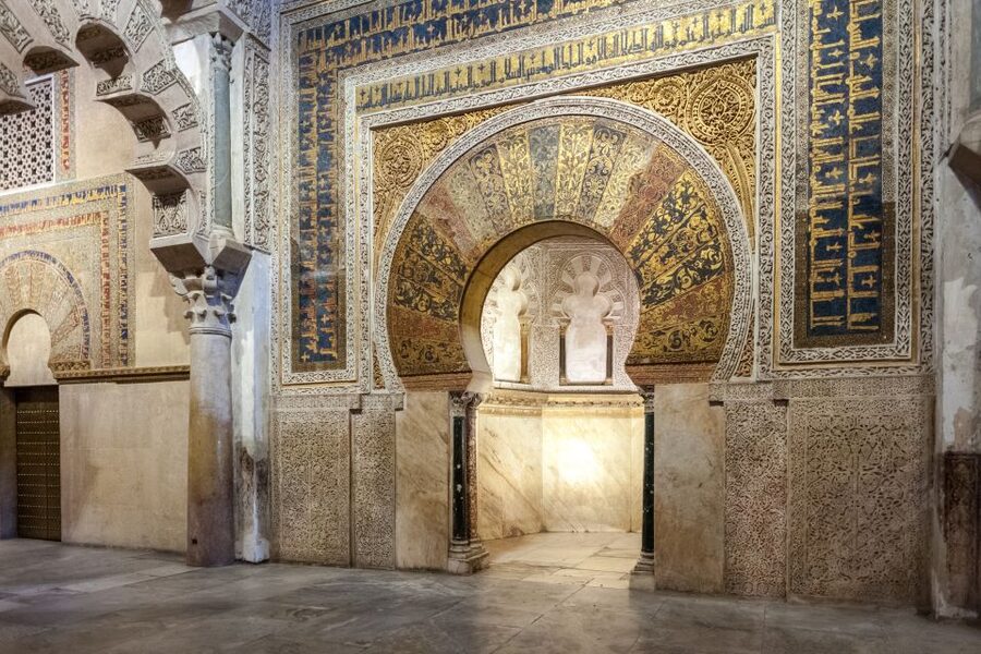 Mosque-Cathedral of Córdoba Guided Tour with Tickets - The mihrab, maqsurah, and most ornate details