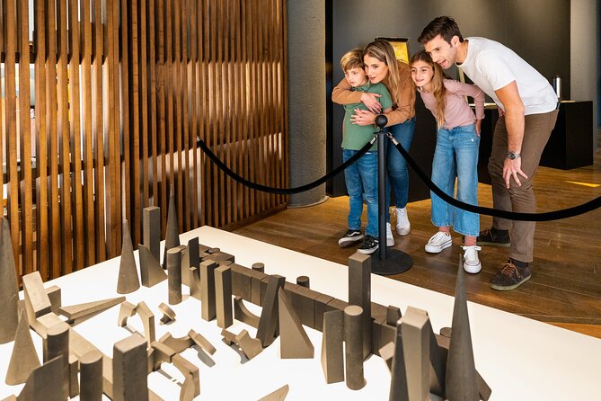 Museum of Illusions Alicante Entrance ticket - A good choice for families and mixed-age groups