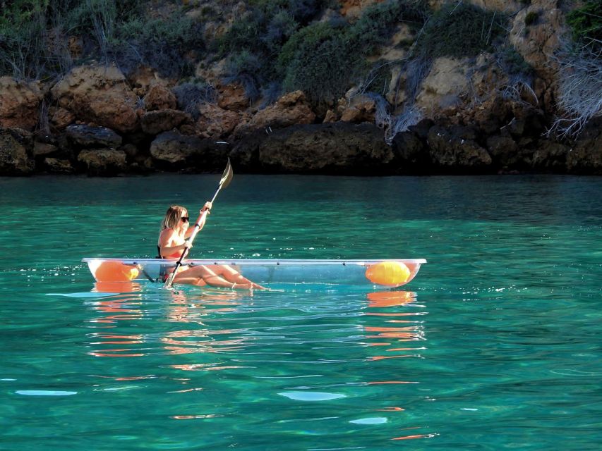 Nerja: Free Kayak Route along the cliffs of Nerja and Maro - What the staff provide before departure