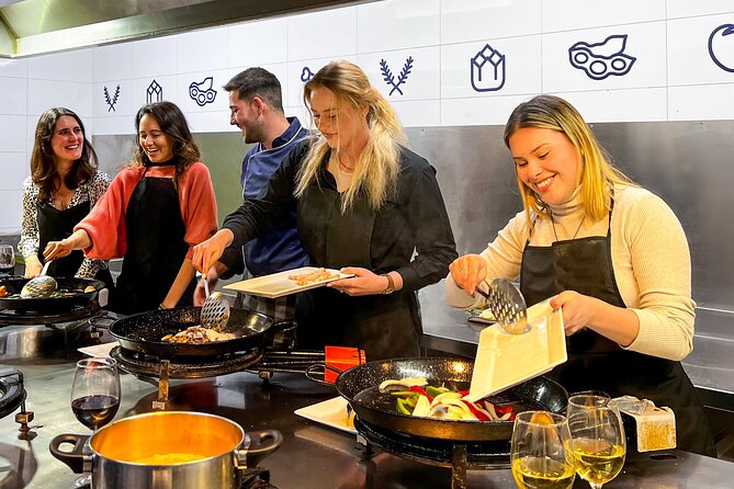 Paella Cooking Class, Wine Tasting & Central Market in Valencia - Starting near Valencia’s old town