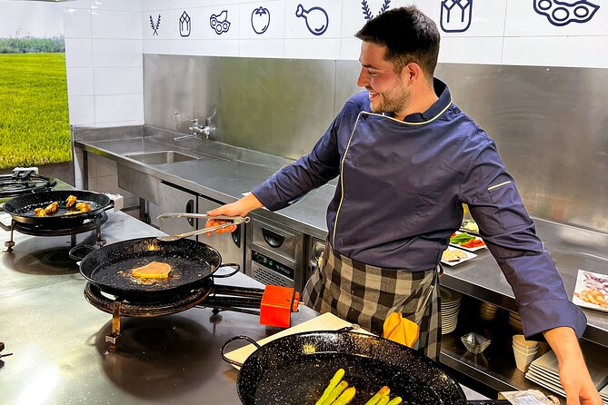Paella Cooking Class, Wine Tasting & Central Market in Valencia - Timing, cancellation, and small practical matters