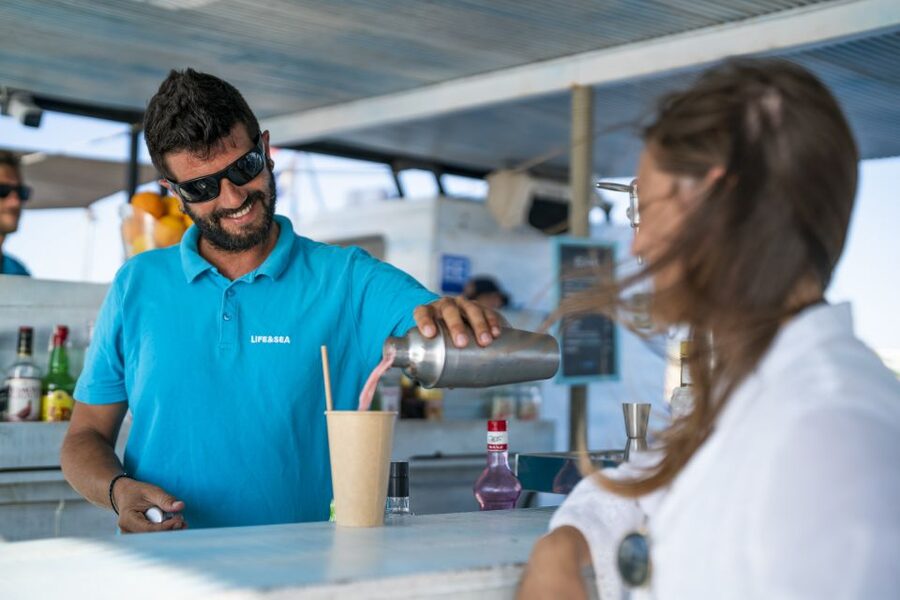 Palma: Catamaran Cruise with Swimming and Snorkelling - Music and the mood onboard