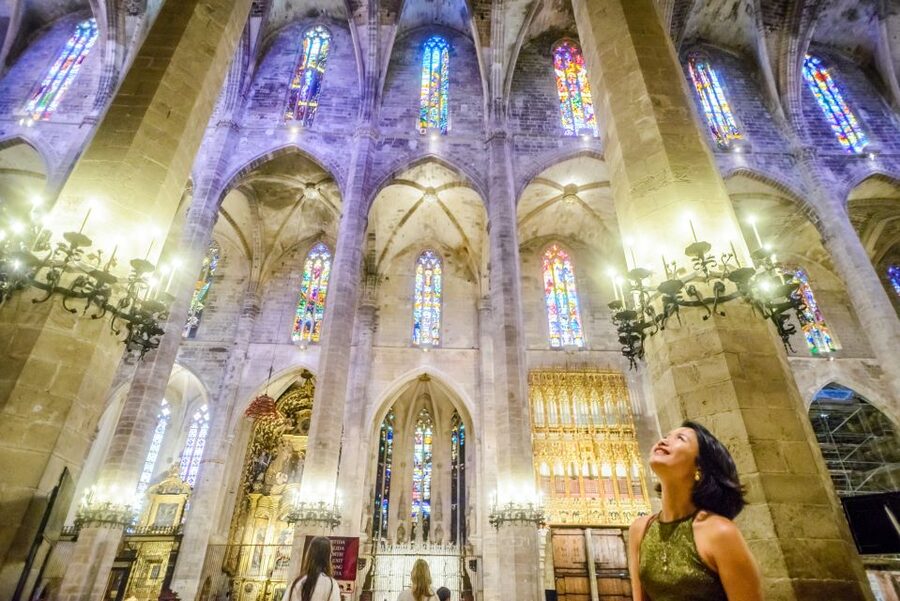 Palma: Cathedral of Mallorca Skip-the-Line Entry Ticket - Gaudí’s changes and Barceló’s modern chapel